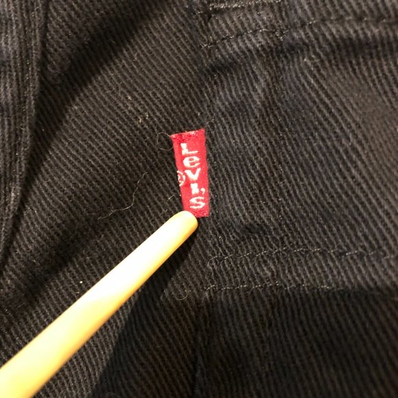 VINTAGE LEVIS, LOW RISE, 100% COTTON, BLACK JEANS - Picture 9 of 9